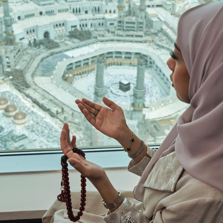 Omra Octobre 2026 — Spécial vacances scolaires / Dar Al Eiman Al Haram Hotel 5* / Makkah Clock Royal Tower - A Fairmont Hotel 5* — photo 2