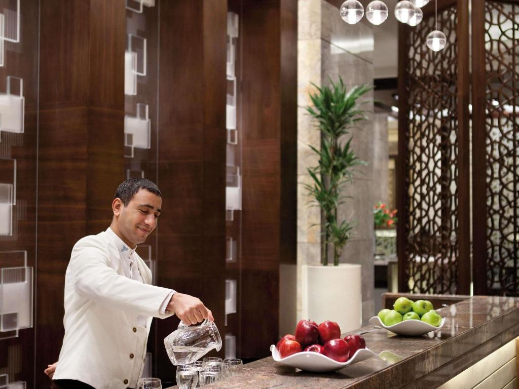 Omra Octobre 2026 — Spécial vacances scolaires / Dar Al Eiman Al Haram Hotel 5* / Makkah Clock Royal Tower - A Fairmont Hotel 5* — photo 3